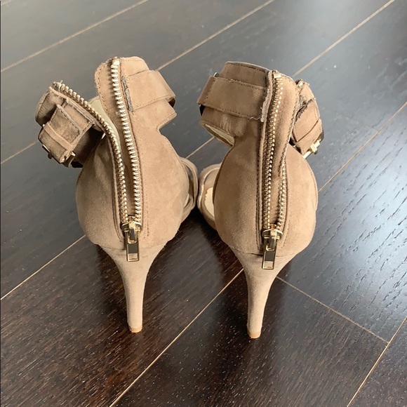 ALDO Metal Ankle Cuff High Heel Size US 6.5 Euro 7 - Picture 3 of 3